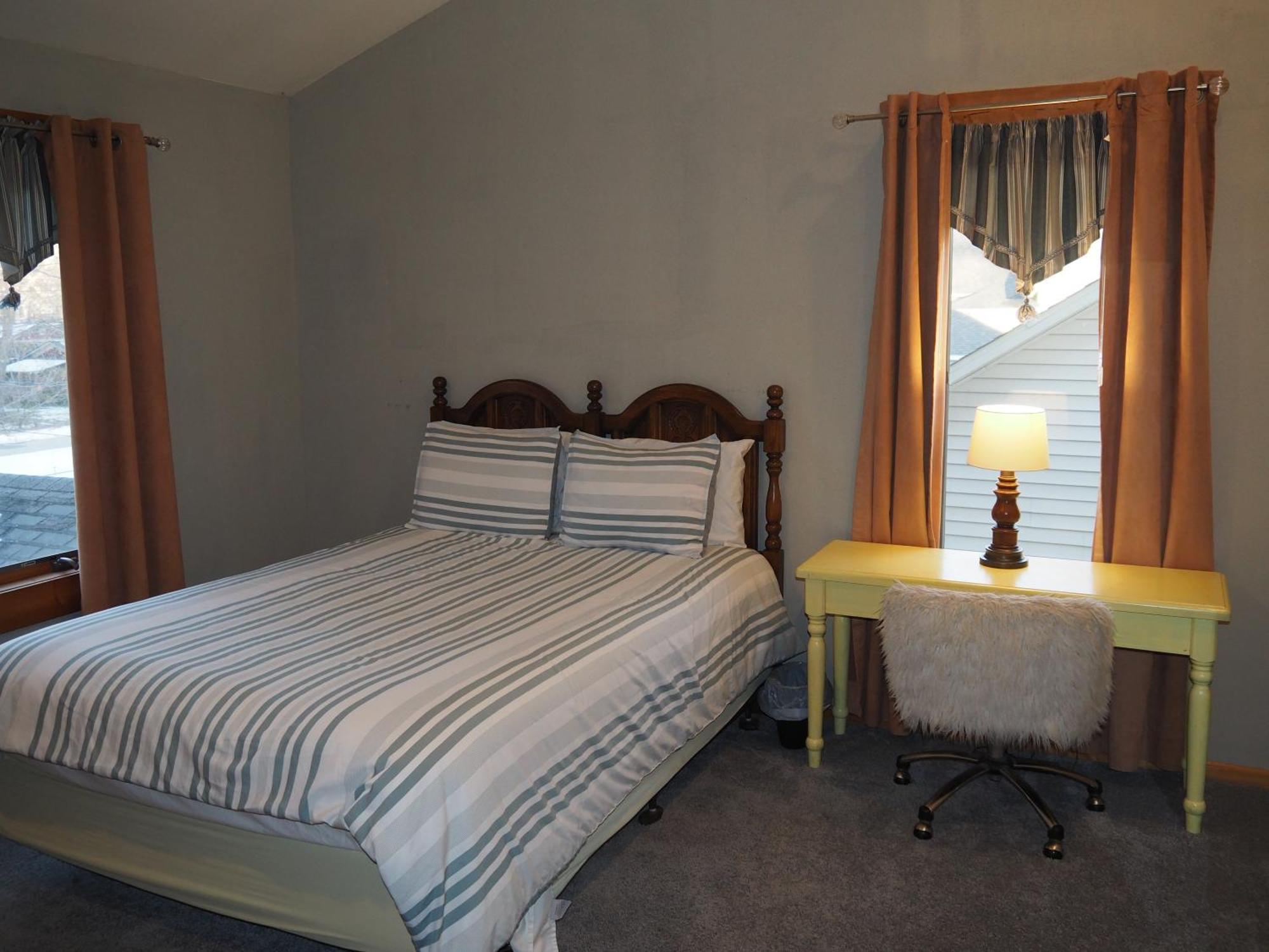 פרנקפורט Bayside Cottage - Remodeled And Great Location! מראה חיצוני תמונה